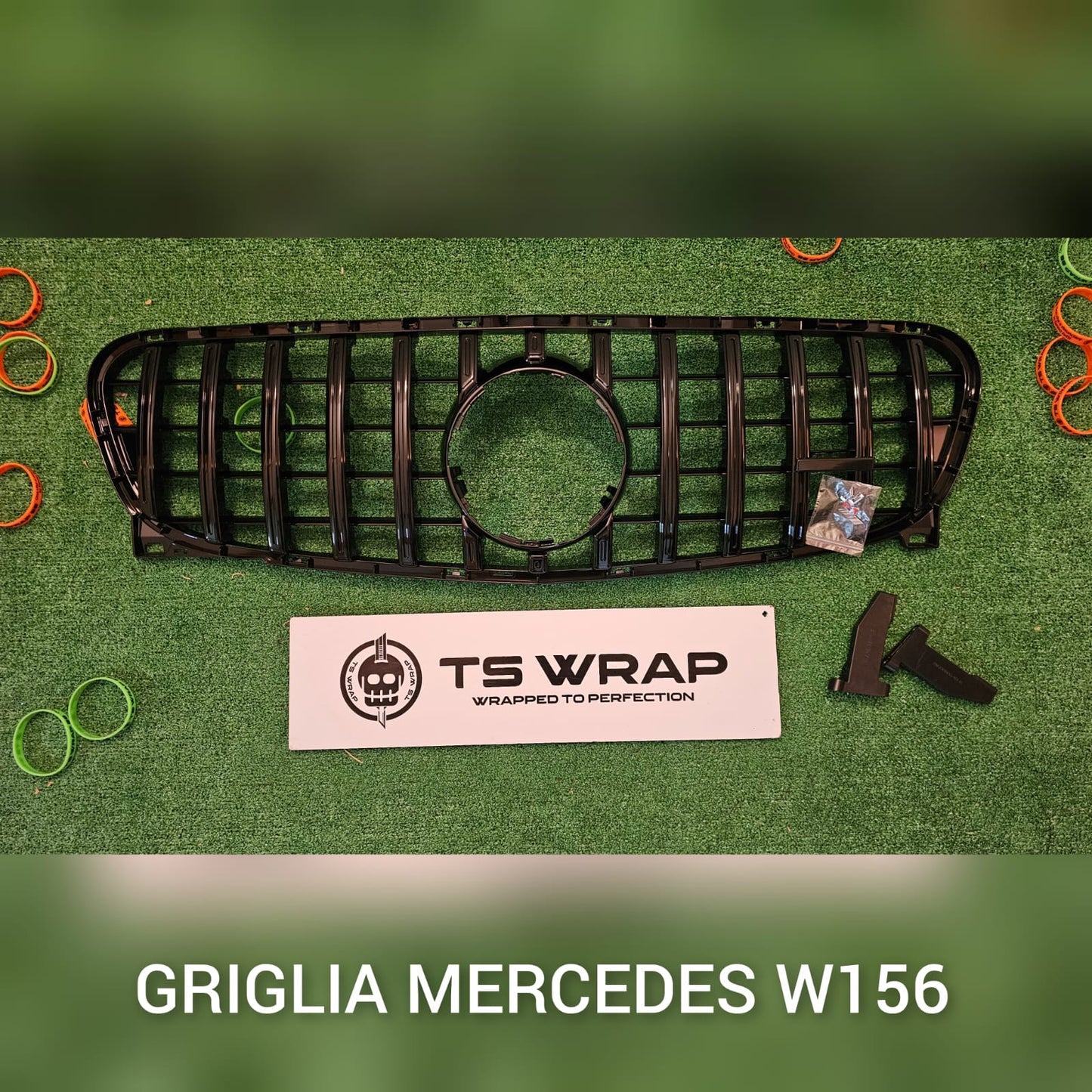 Griglia anteriore per MERCEDES CLA 156 GT