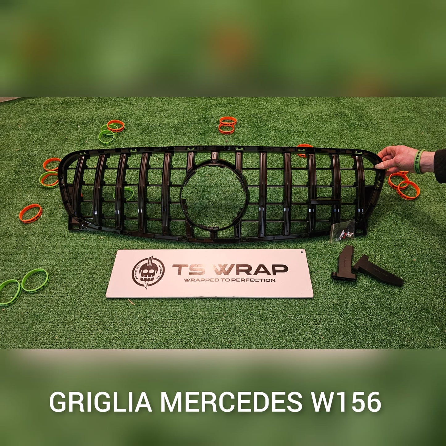 Griglia anteriore per MERCEDES CLA 156 GT